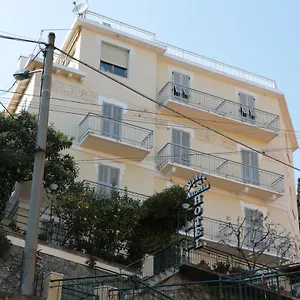 Amelia Hotel