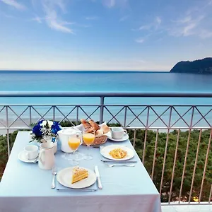 4* Hotel Grand